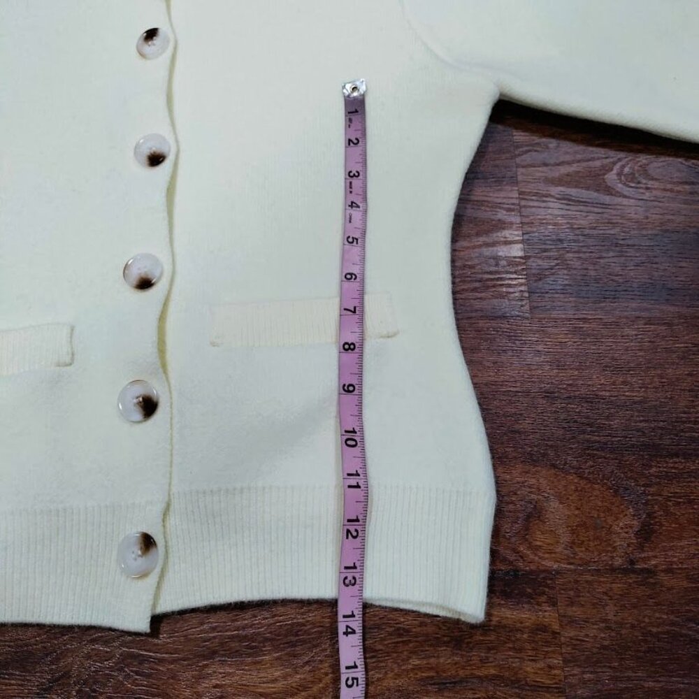 Quiet Luxury Preppy Button Front Cardigan Sweater Minimalist Cream Womens XS/S - Picture 10 of 11